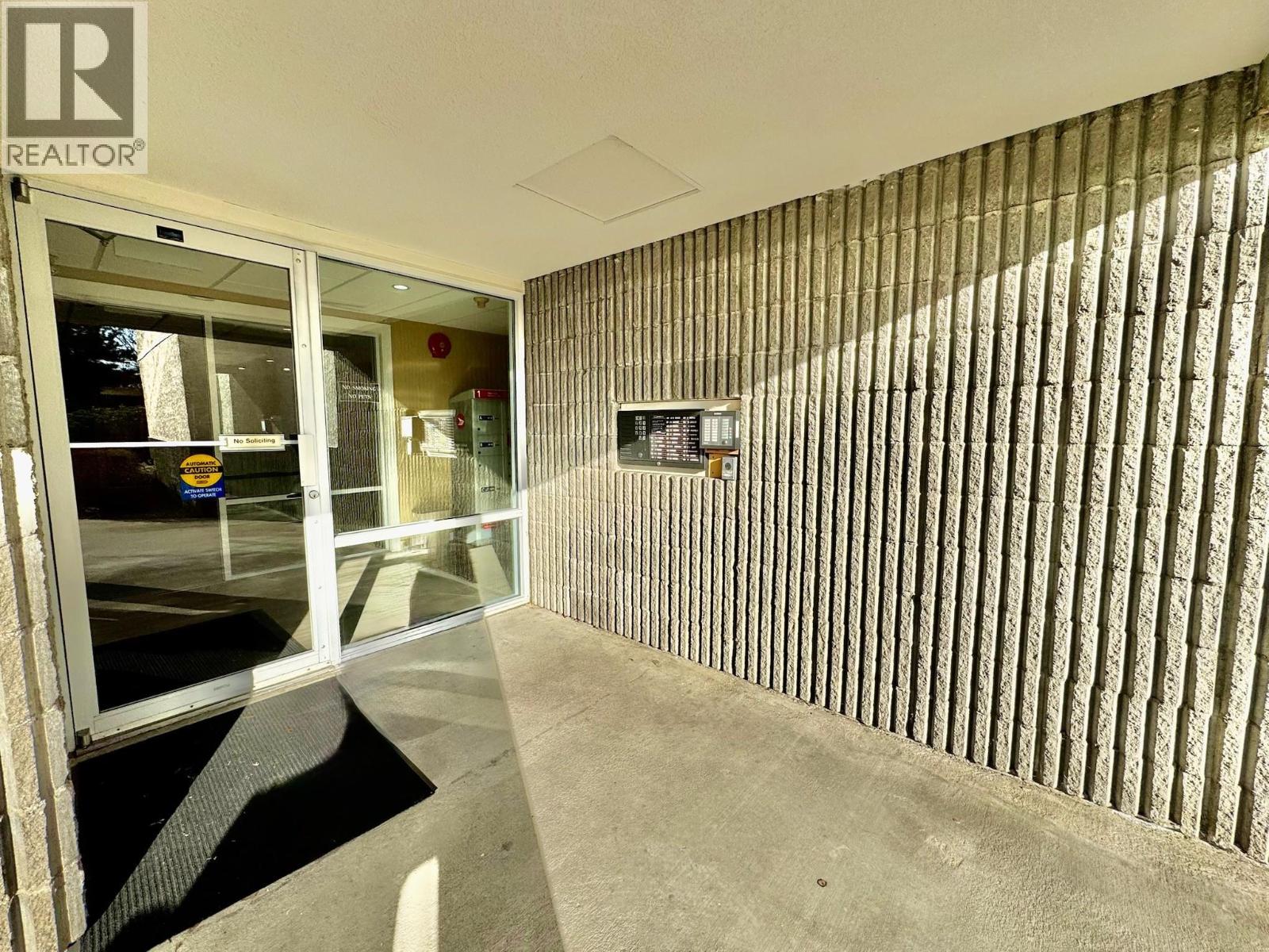 195 Warren Ave Street W Unit# 308, Penticton