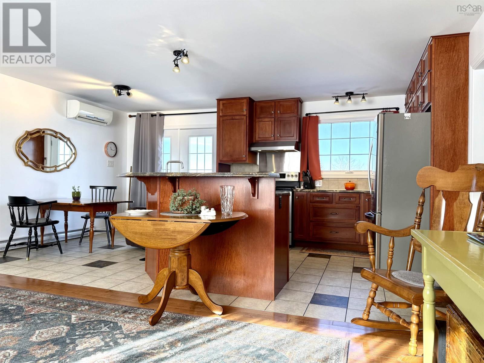 Property 14 of 47 of 24 Rhodes Avenue