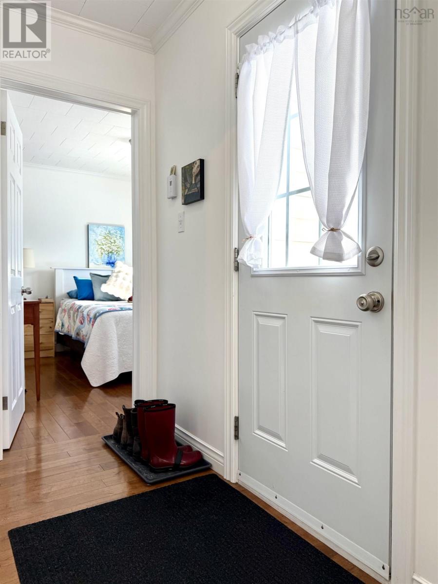 Property 8 of 47 of 24 Rhodes Avenue