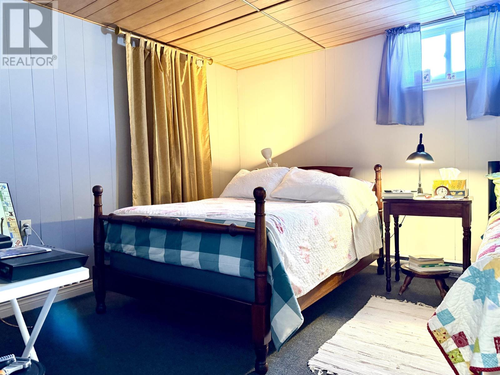 Property 32 of 47 of 24 Rhodes Avenue