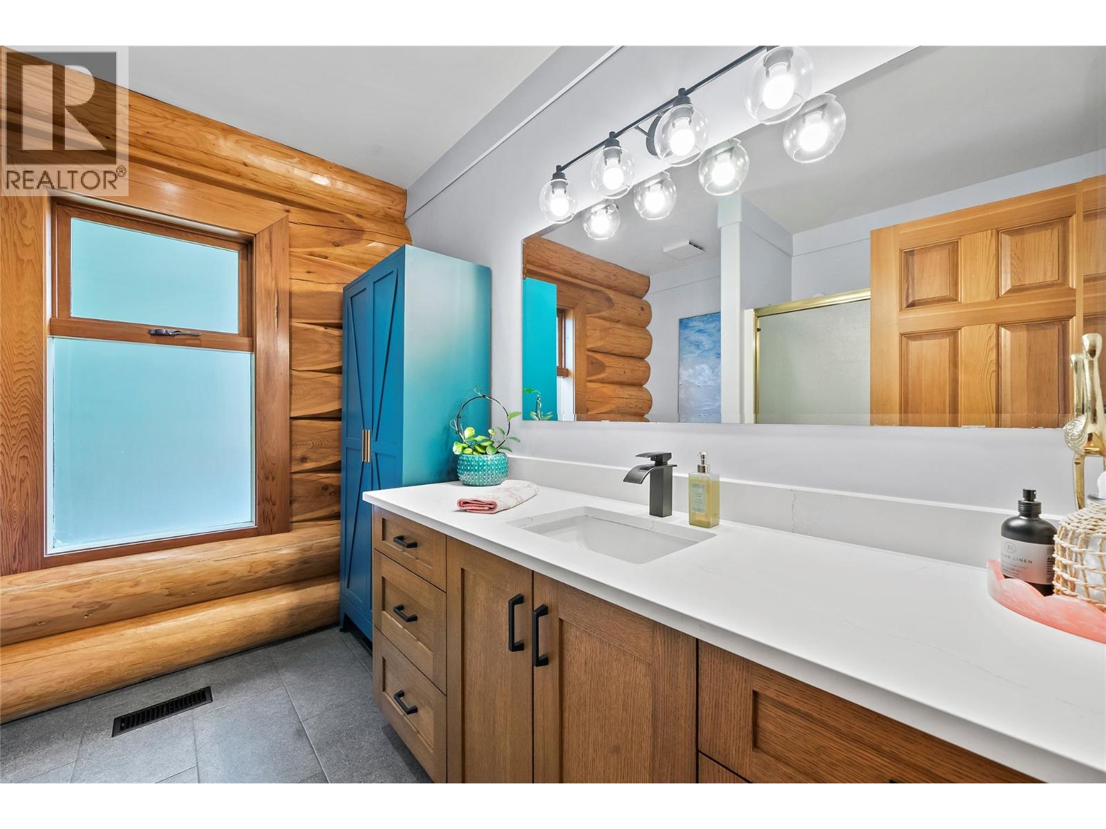 2822 Juniper Crescent, Blind Bay