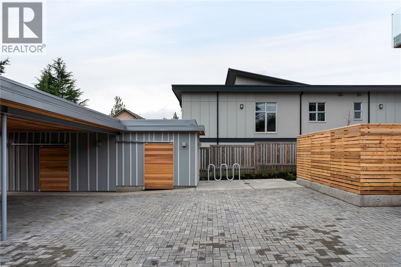 1 1417 May Street, Victoria