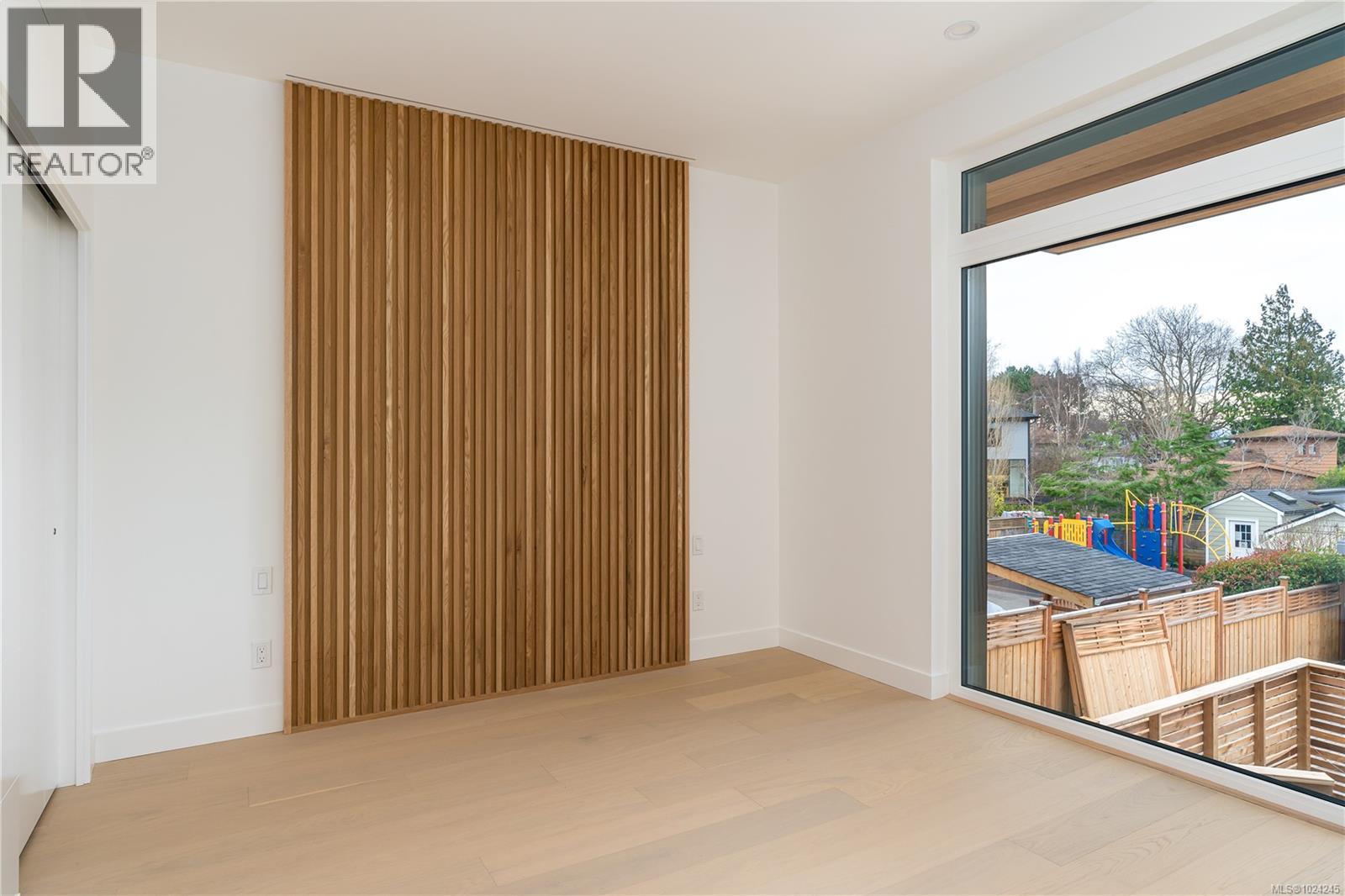 1 1417 May Street, Victoria