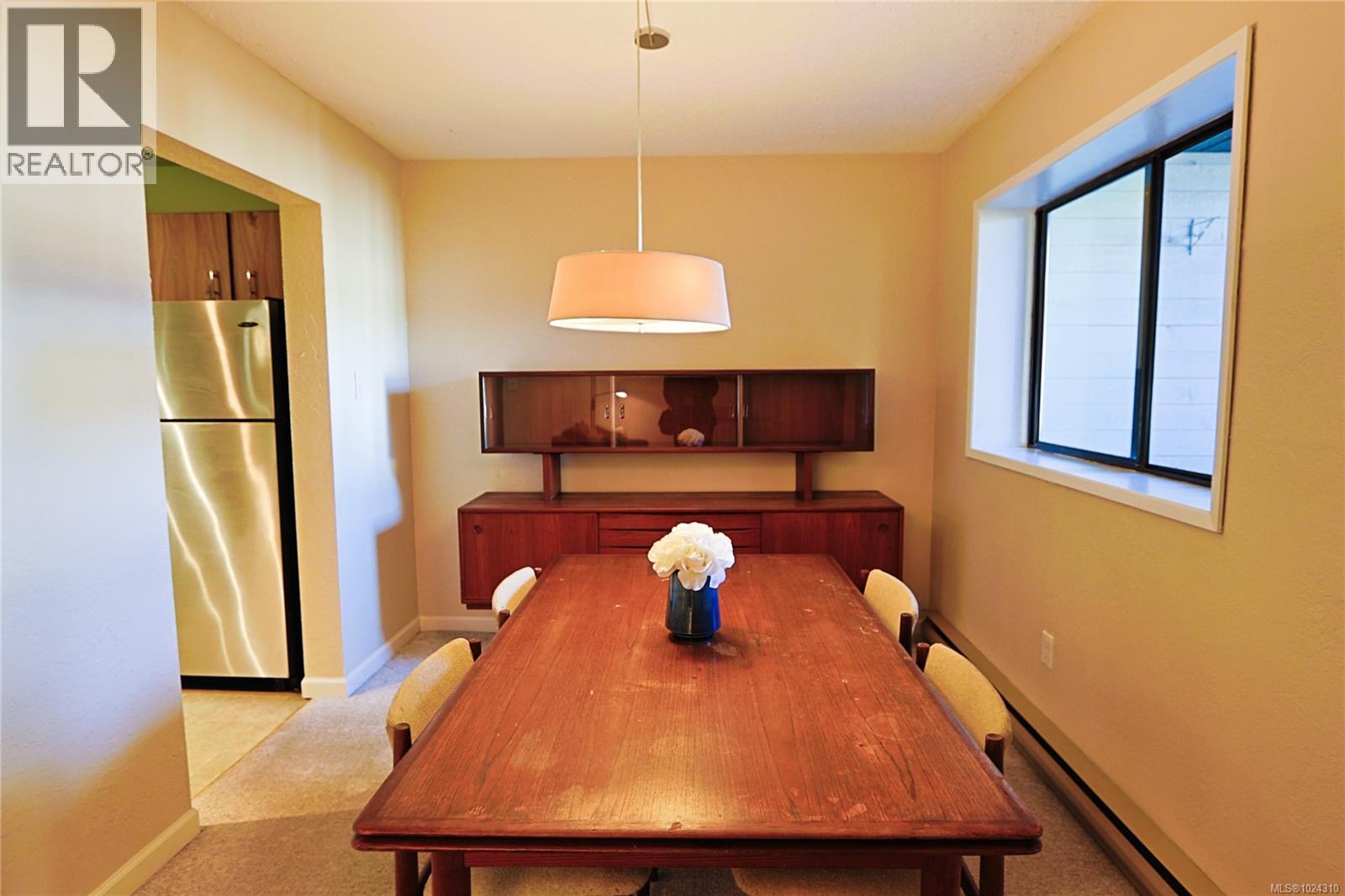 208 69 Gorge Road West, Saanich