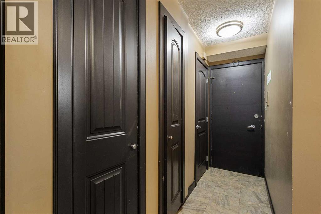 Single Family House Loft for Sale in    Avenue SW Beltline Calgary 