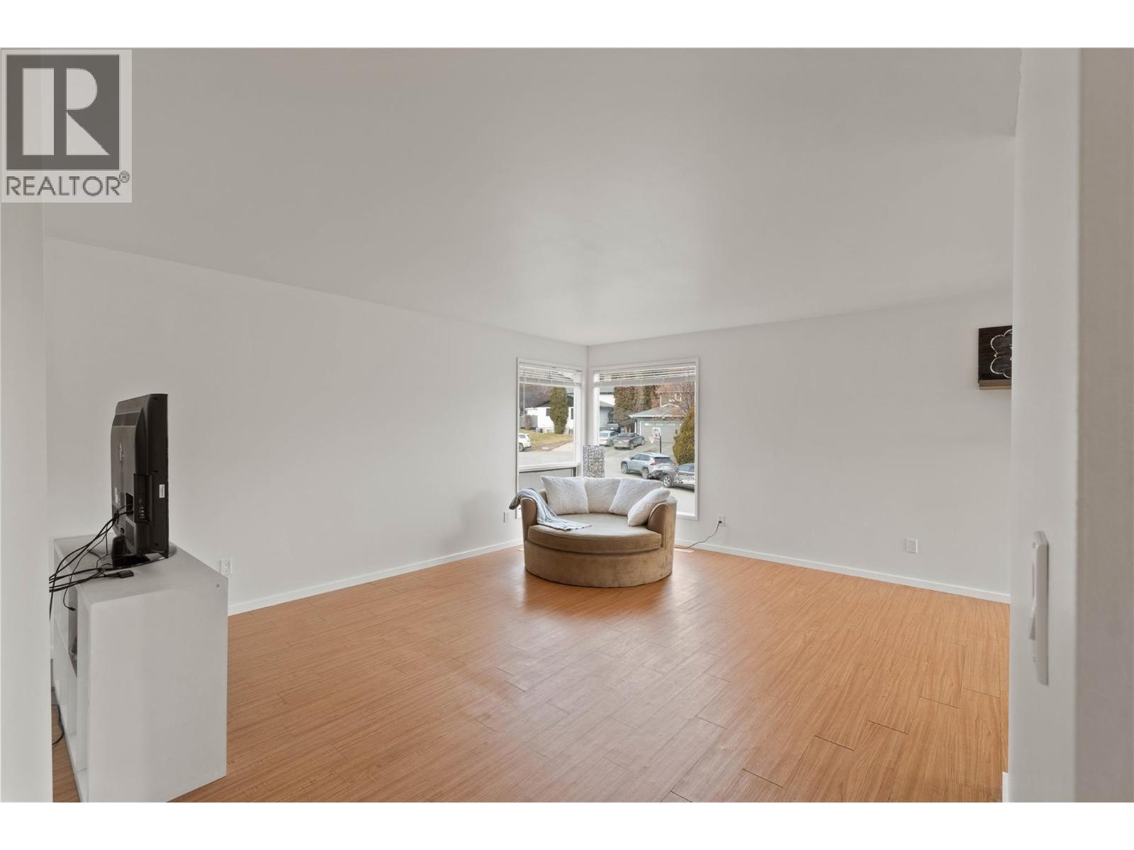 1736 LEIGHTON Place, Kamloops