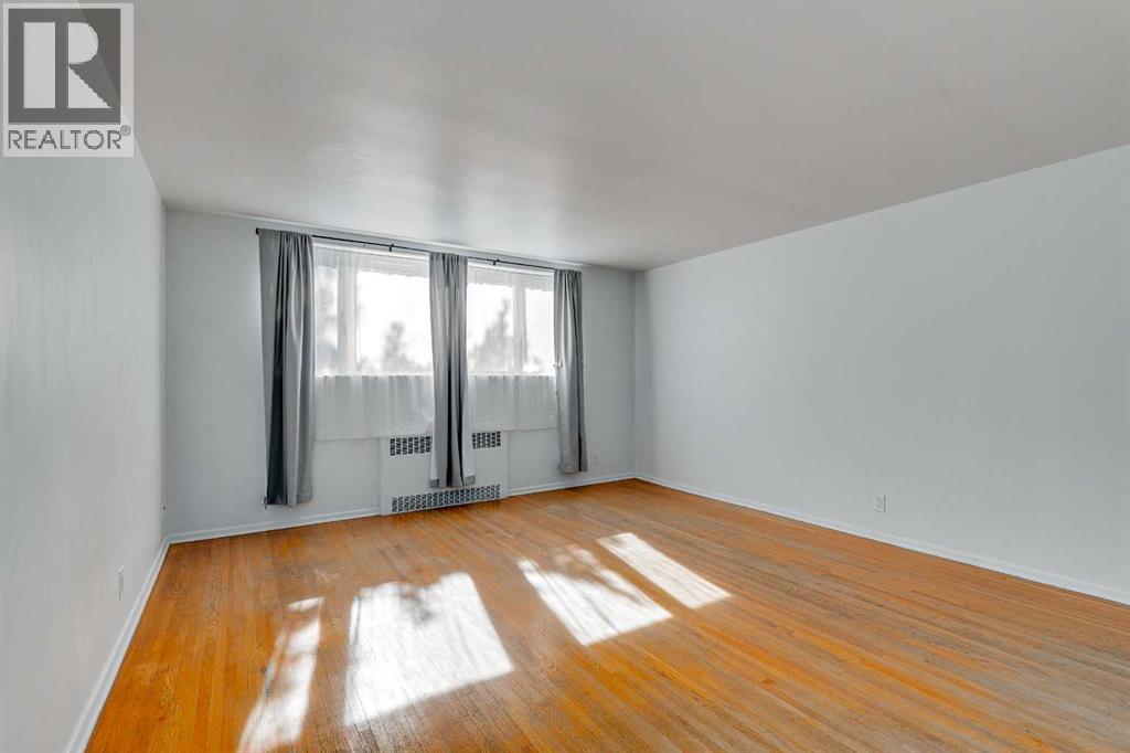 1216 15 Avenue SW - 13