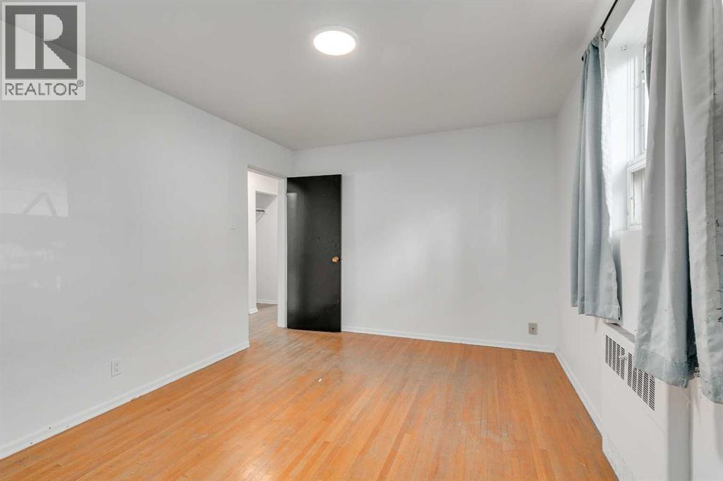 1216 15 Avenue SW - 23