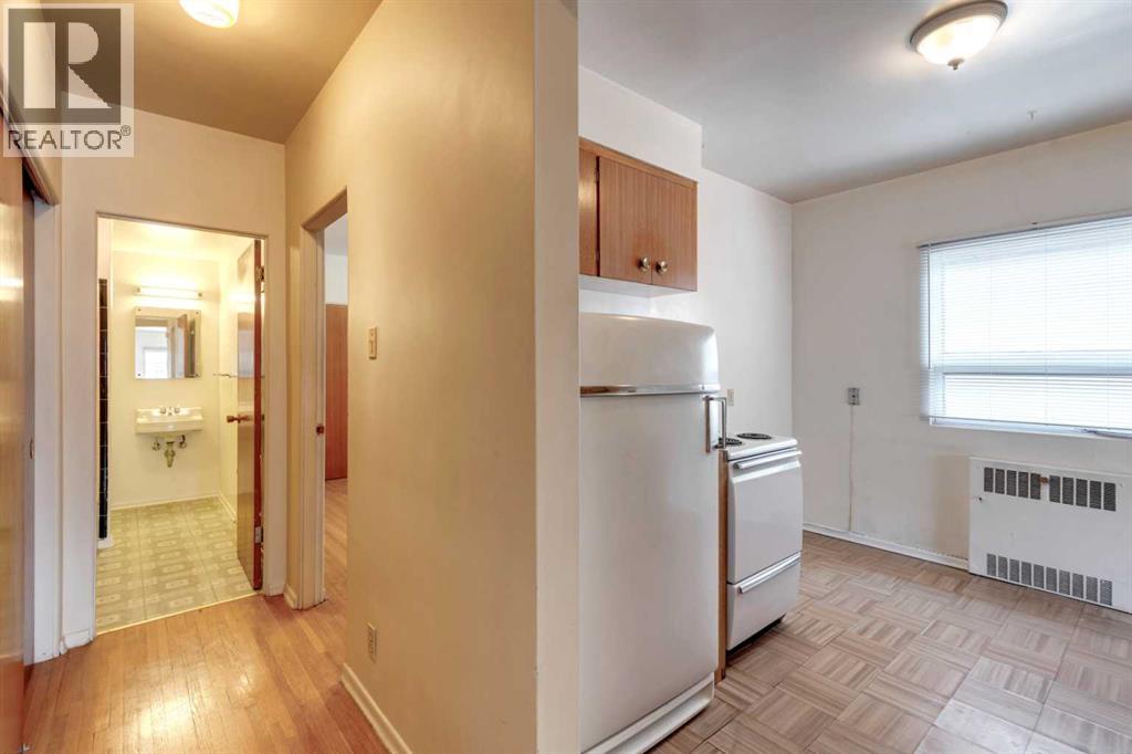 1216 15 Avenue SW - 32