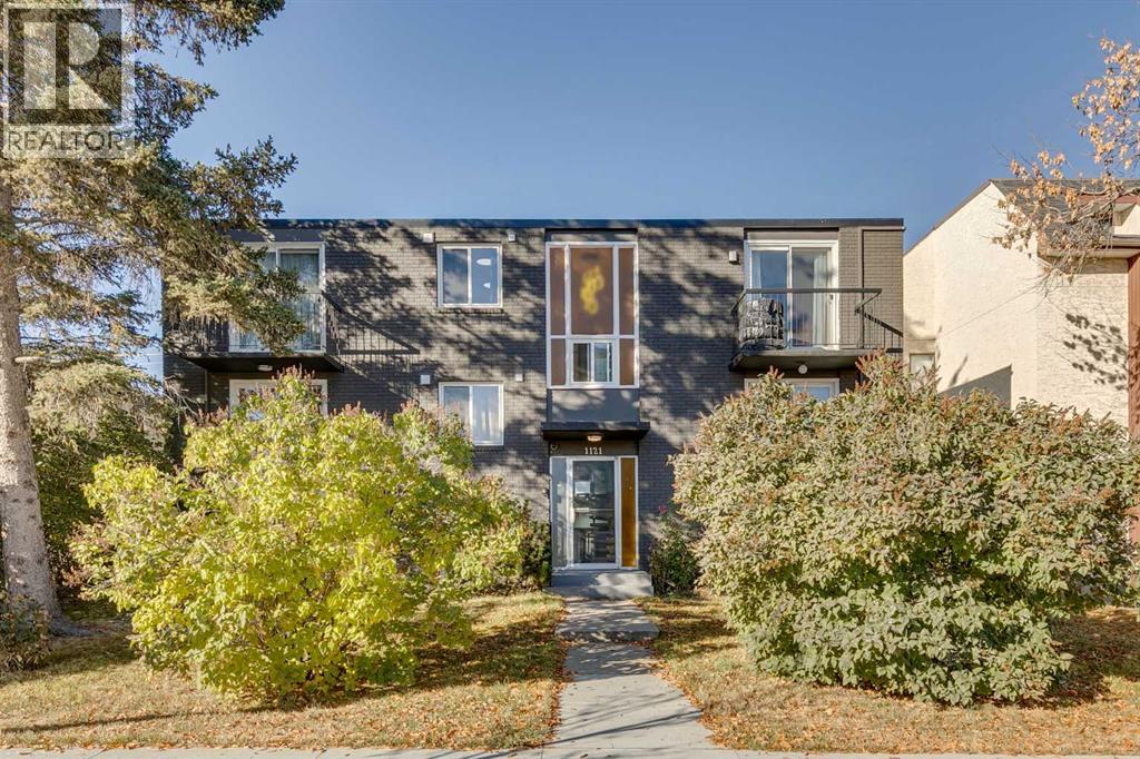 Multi-family House for Sale in   Street SW Rosscarrock Calgary 