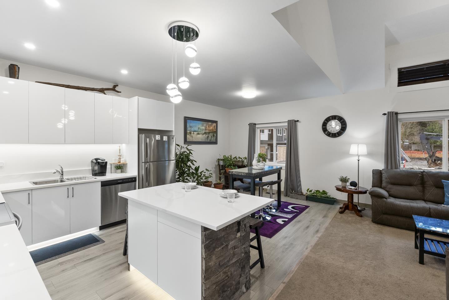 3 548 PARK STREET, Hope, Hope