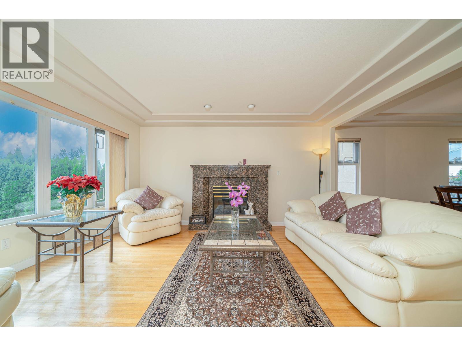 155 ELLESMERE AVENUE, Burnaby