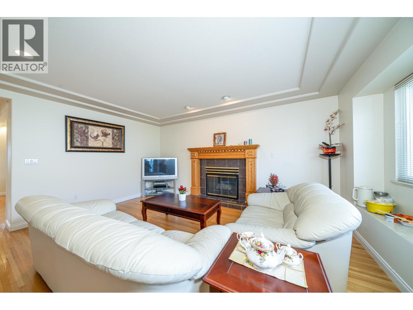 155 ELLESMERE AVENUE, Burnaby