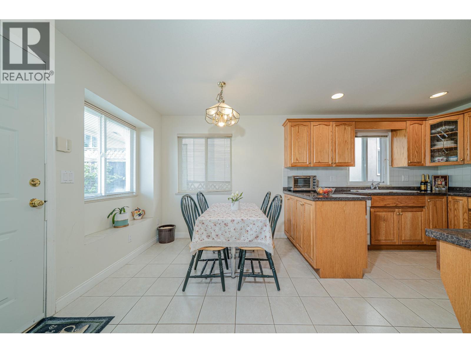 155 ELLESMERE AVENUE, Burnaby