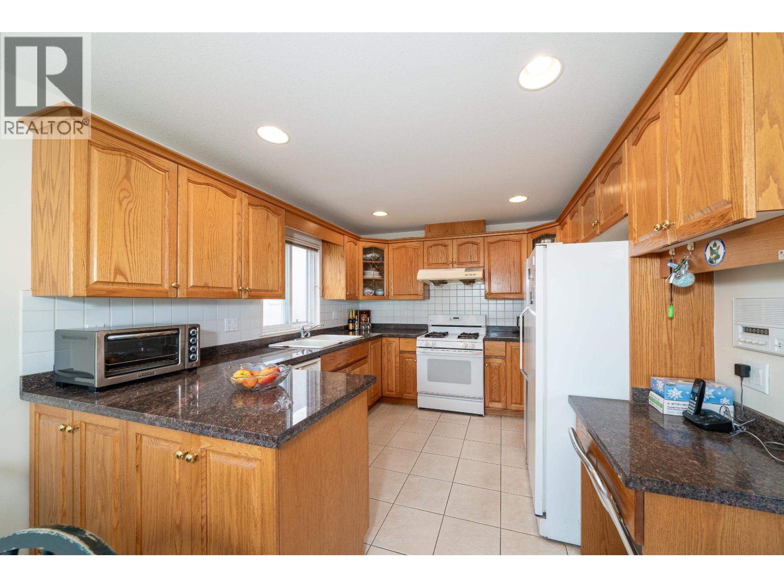 155 ELLESMERE AVENUE, Burnaby