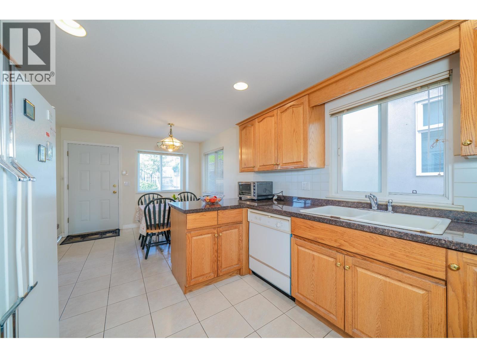 155 ELLESMERE AVENUE, Burnaby