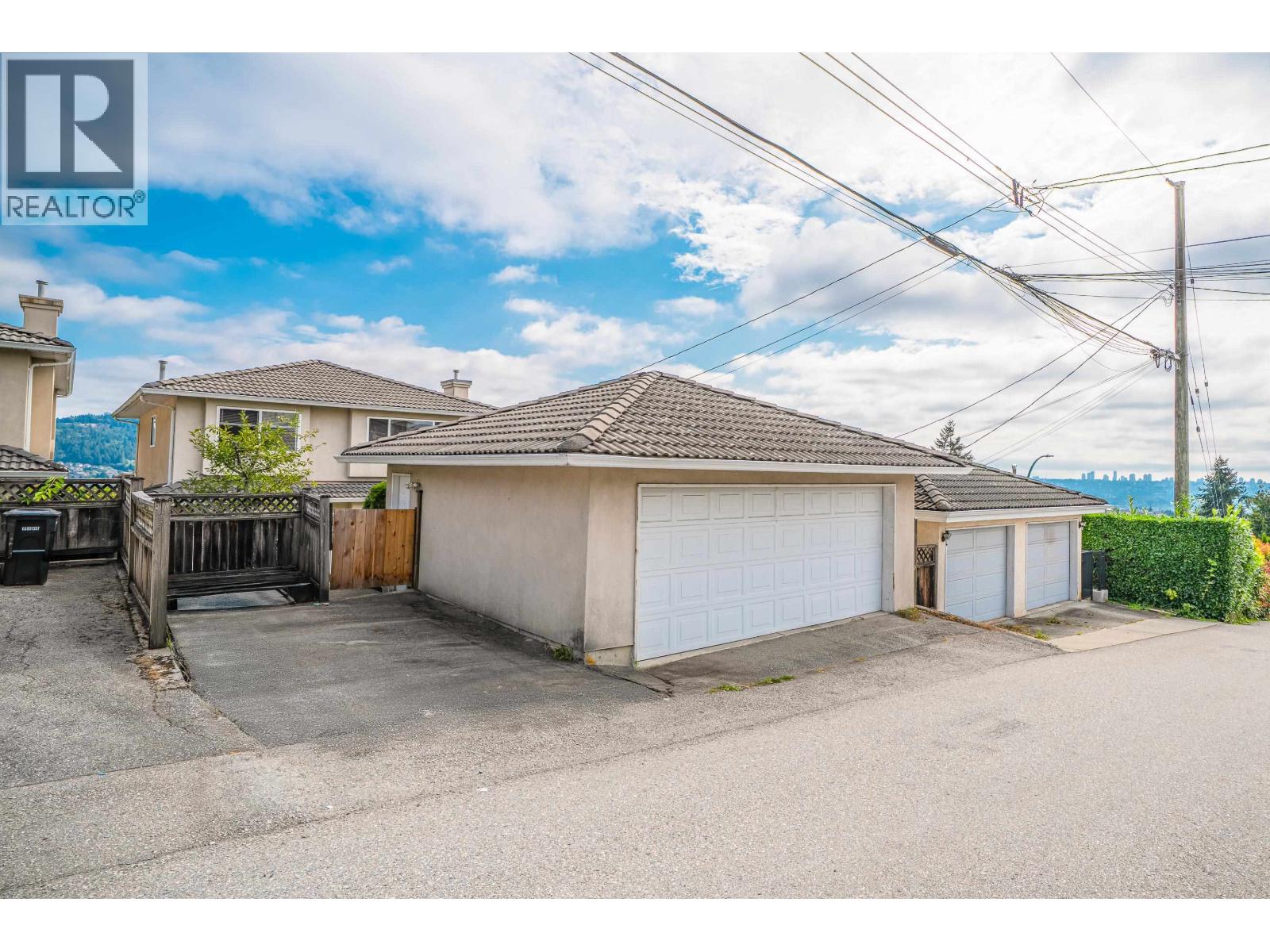 155 ELLESMERE AVENUE, Burnaby