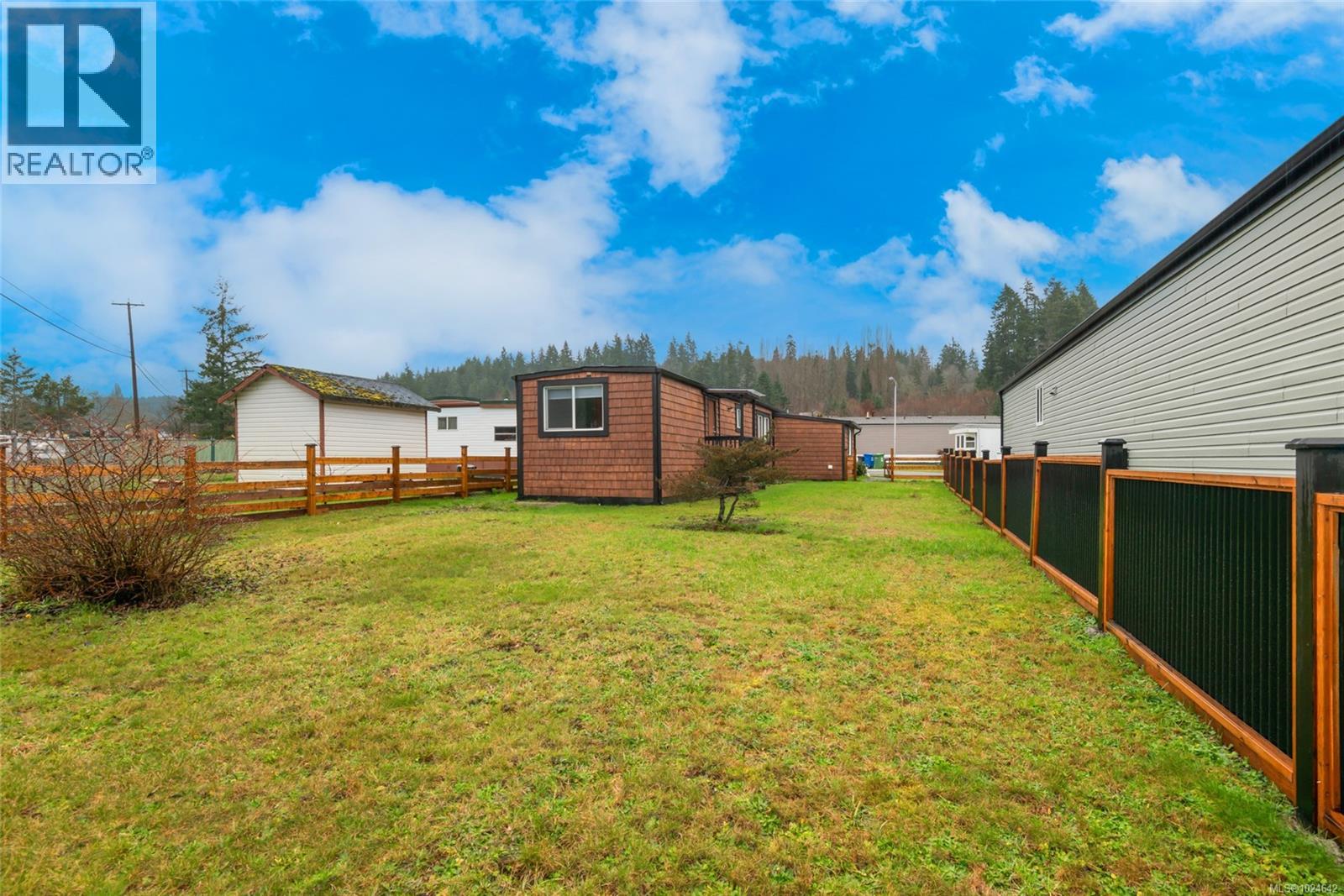 #31 5555 GRANDVIEW RD - 9