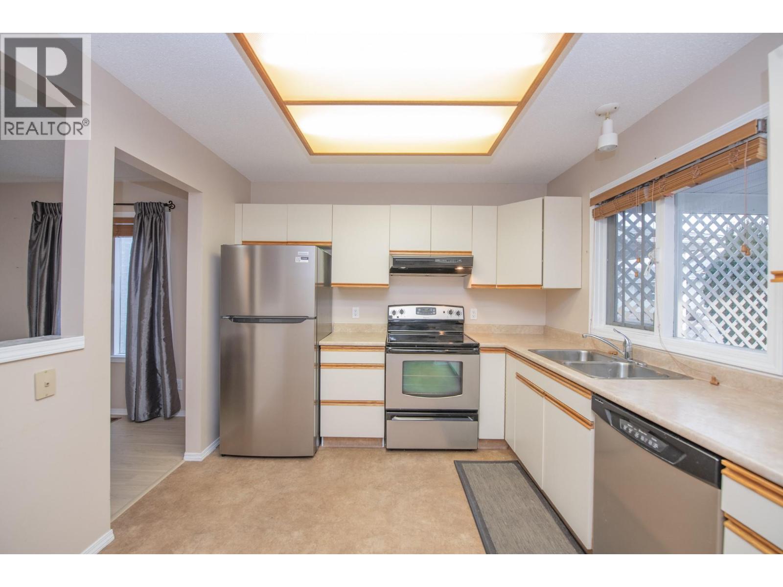 #56 3900 27 Avenue - 13