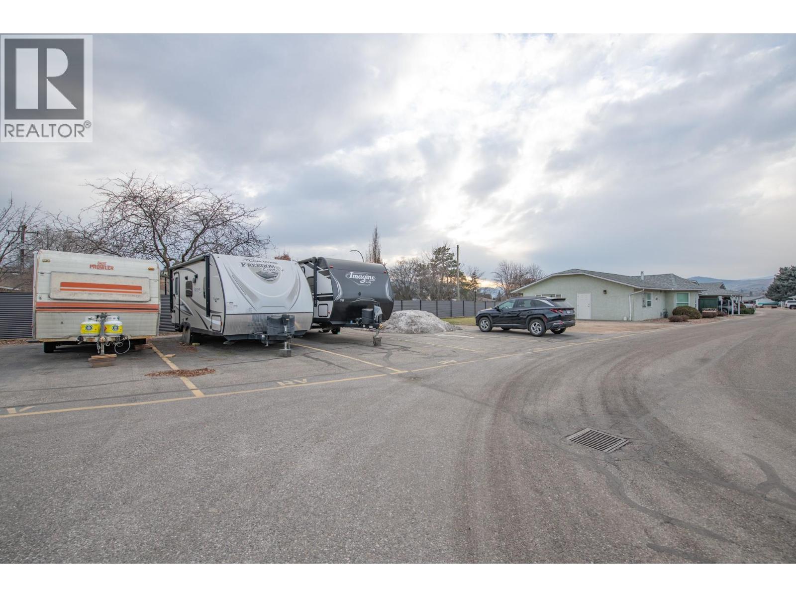 #56 3900 27 Avenue - 41