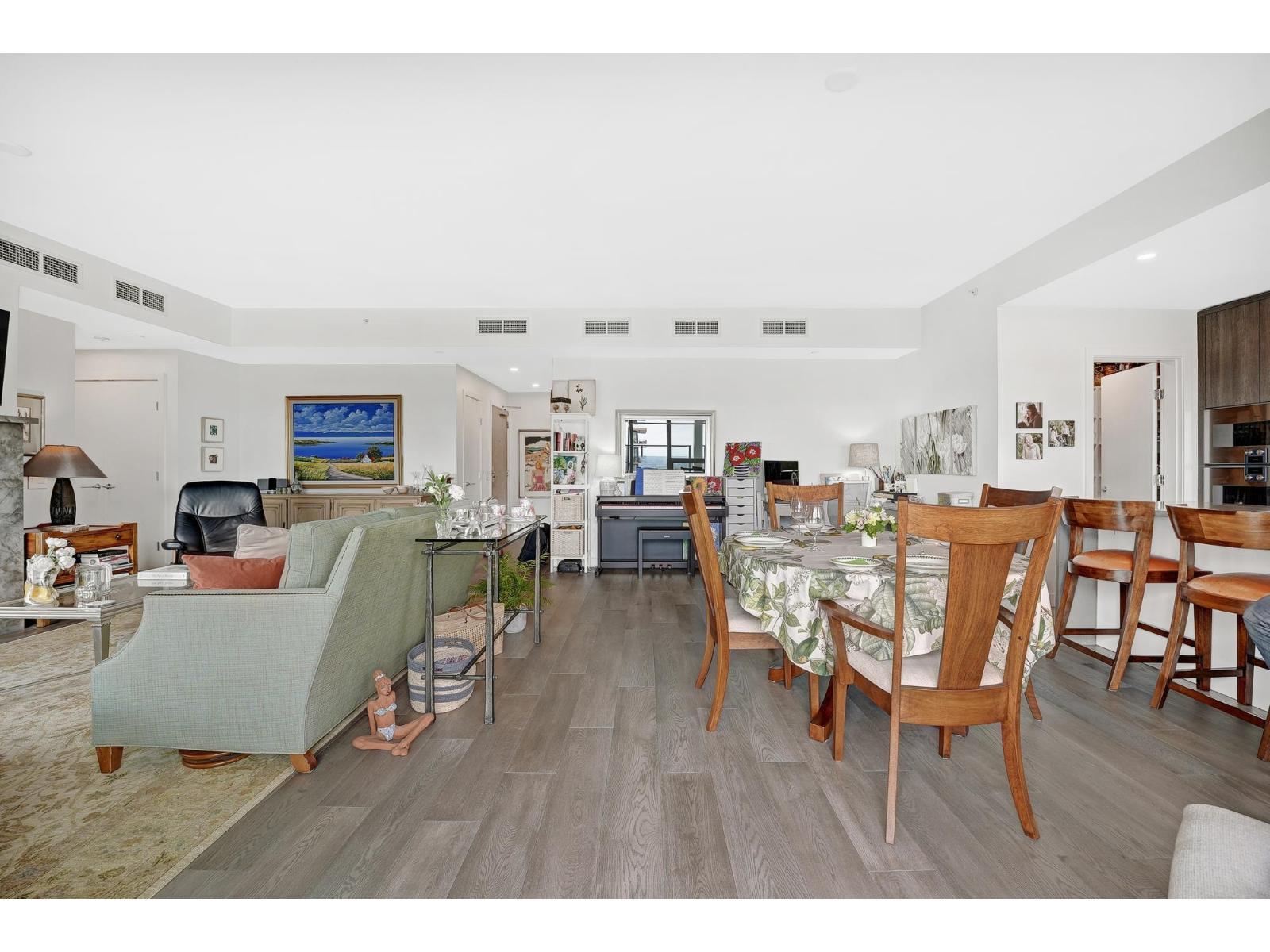 1302 1441 JOHNSTON ROAD, White Rock