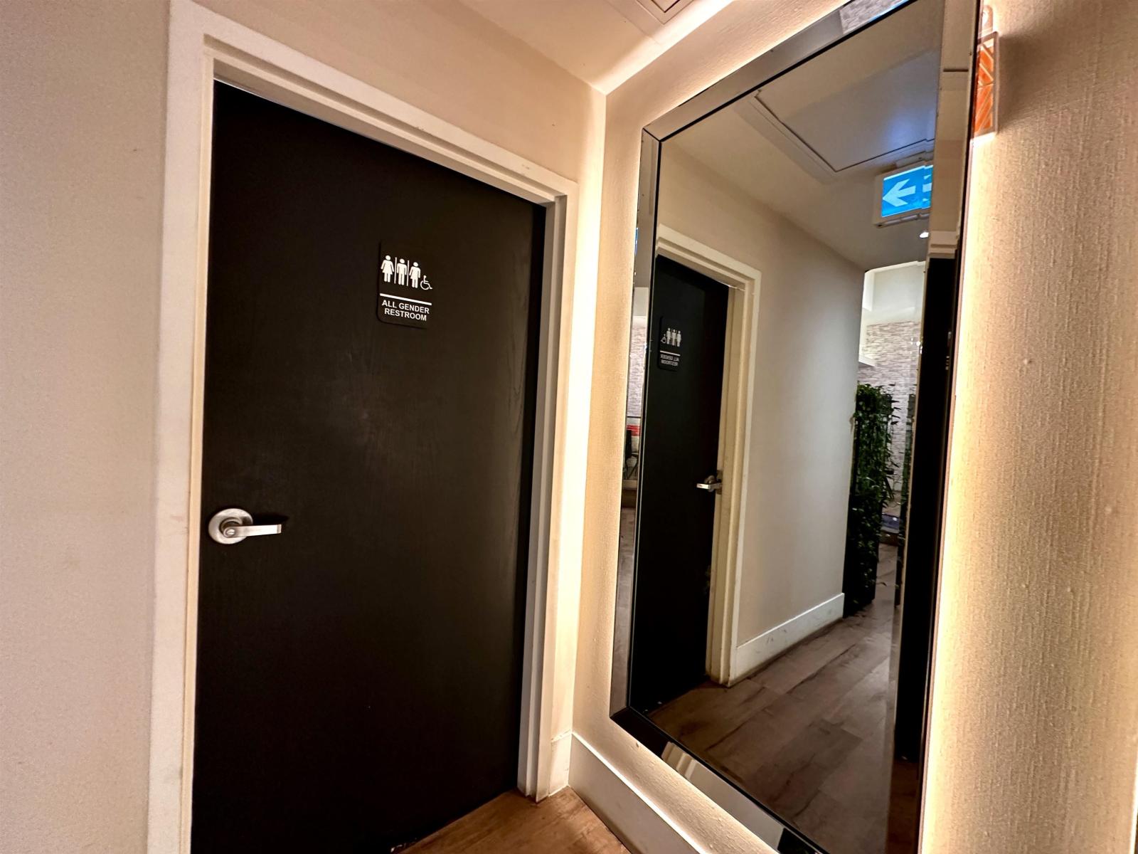 100 15057 MARINE DRIVE, White Rock