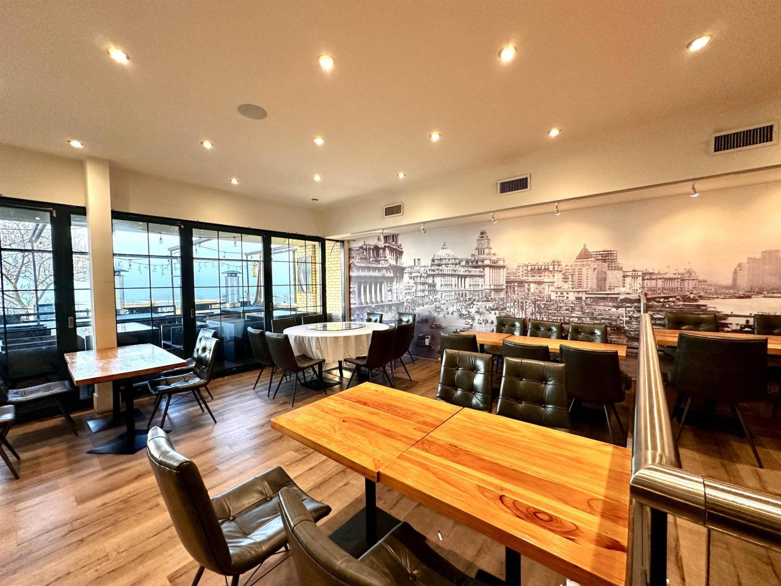 100 15057 MARINE DRIVE, White Rock