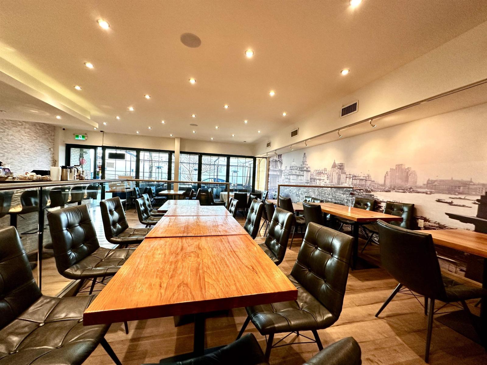 100 15057 MARINE DRIVE, White Rock