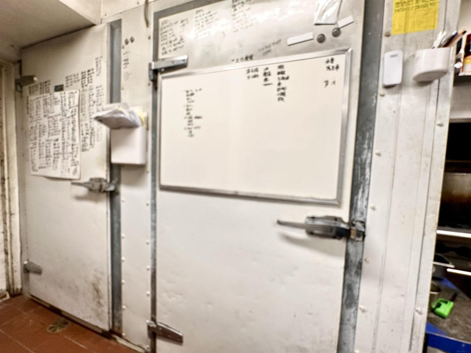 100 15057 MARINE DRIVE, White Rock