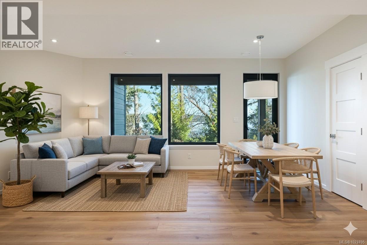 176 Baynes Dr, Fanny Bay