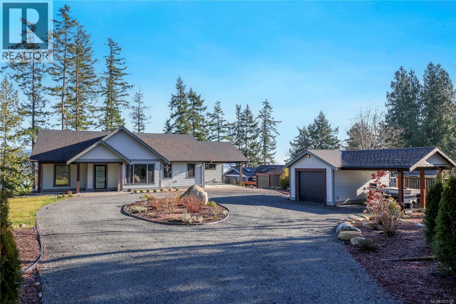 176 Baynes Dr, Fanny Bay