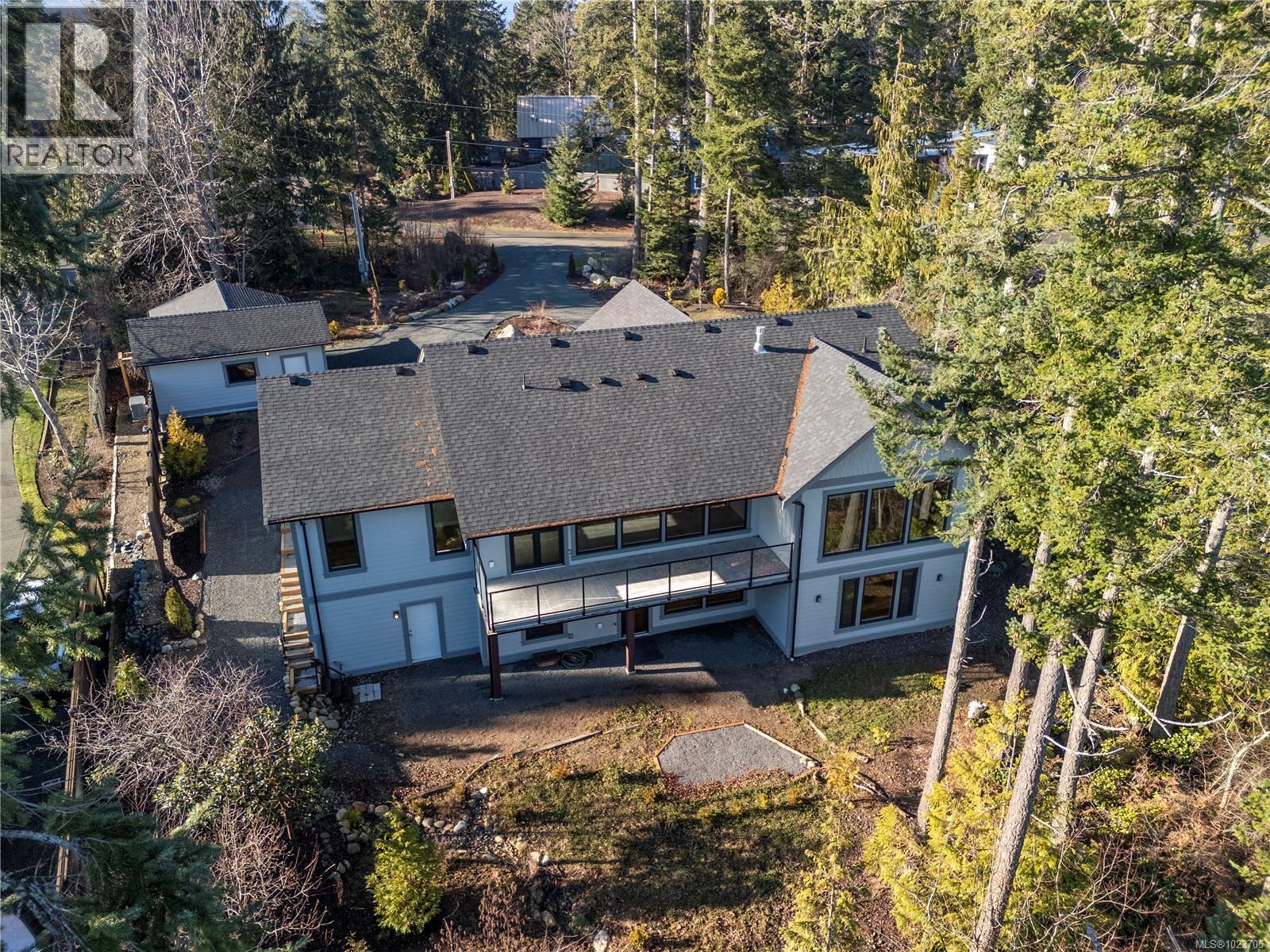 176 Baynes Dr, Fanny Bay