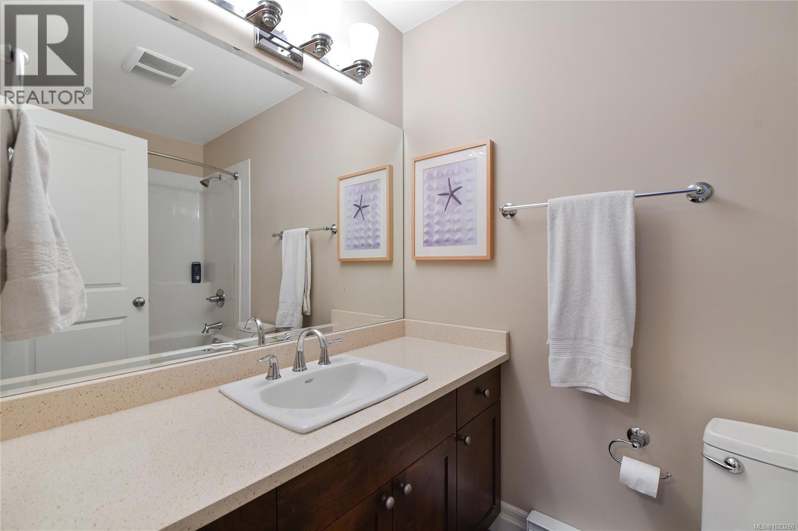 17 6995 NORDIN Rd, Sooke