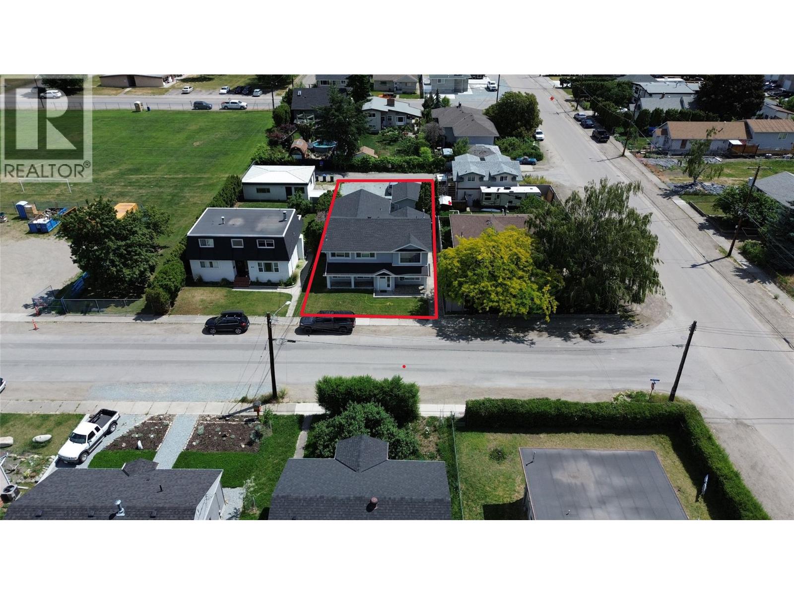 885 Walrod Street - 44