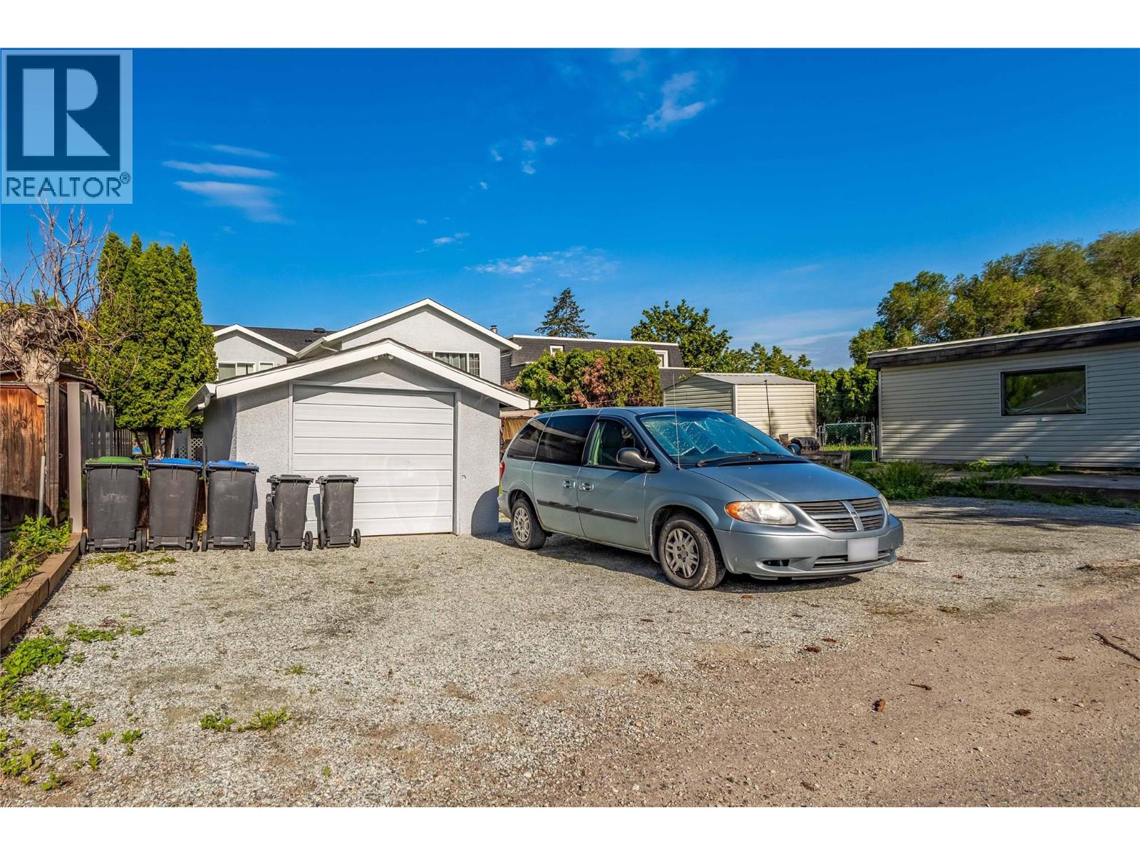 885 Walrod Street - 50