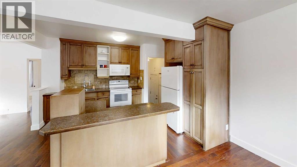 Single Family House Bungalow for Sale in   Avenue S Victoria Park Lethbridge 