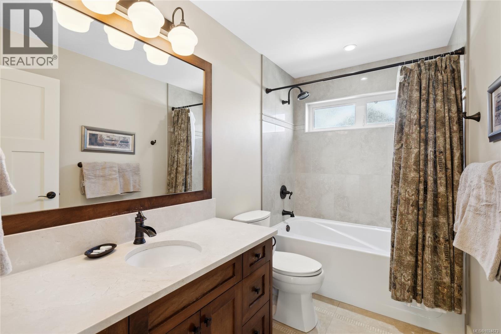 29 5251 Island Hwy, Qualicum Beach