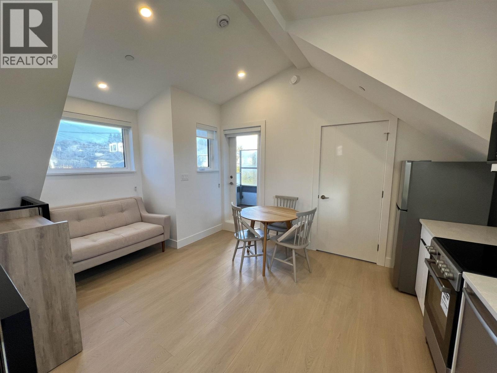 House in Vancouver - Image 7