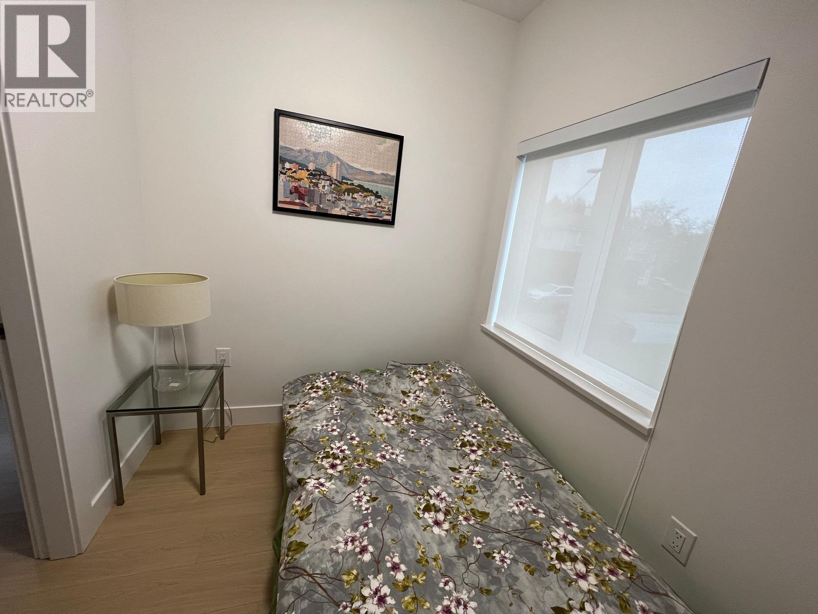 House in Vancouver - Image 11
