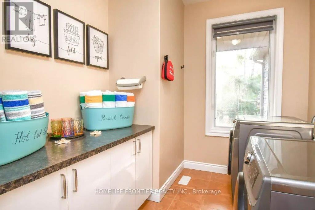 42 FOREST CIRCLE - 30