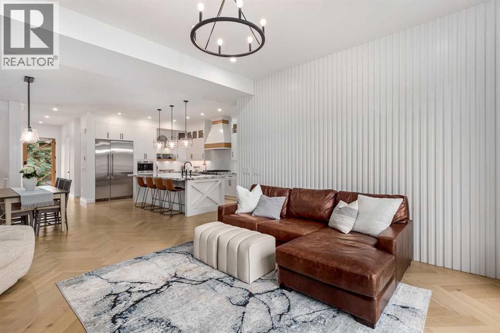 Single Family House for Sale in   Avenue SW Altadore Calgary 