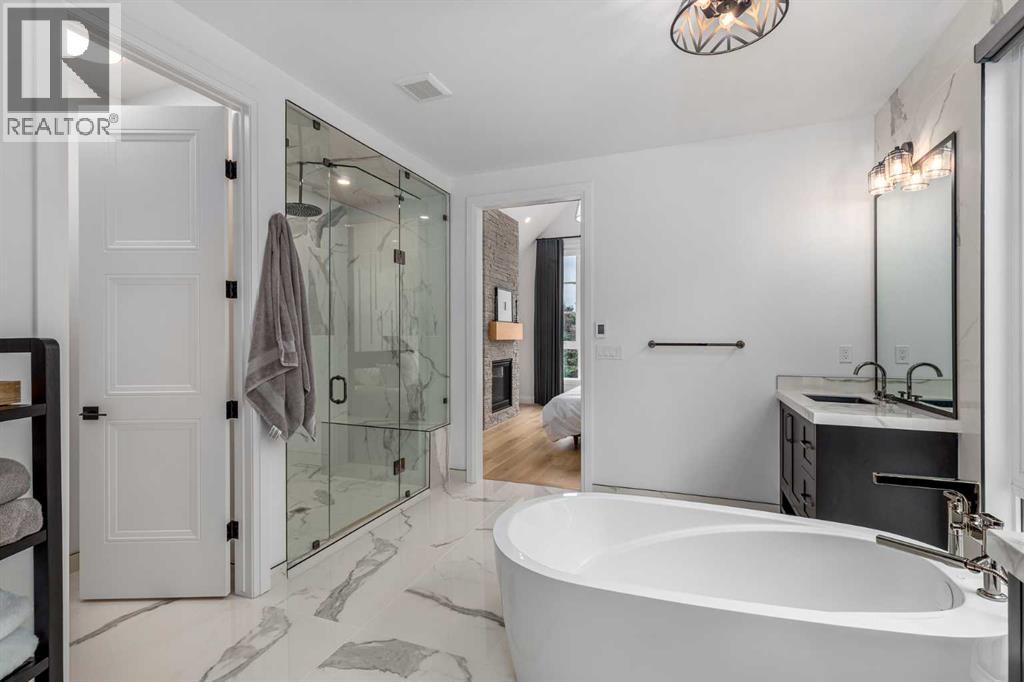 Single Family House for Sale in   Avenue SW Altadore Calgary 