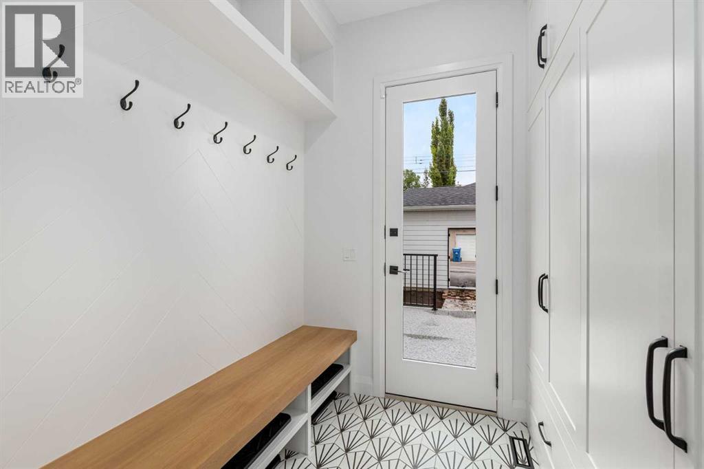 Single Family House for Sale in   Avenue SW Altadore Calgary 