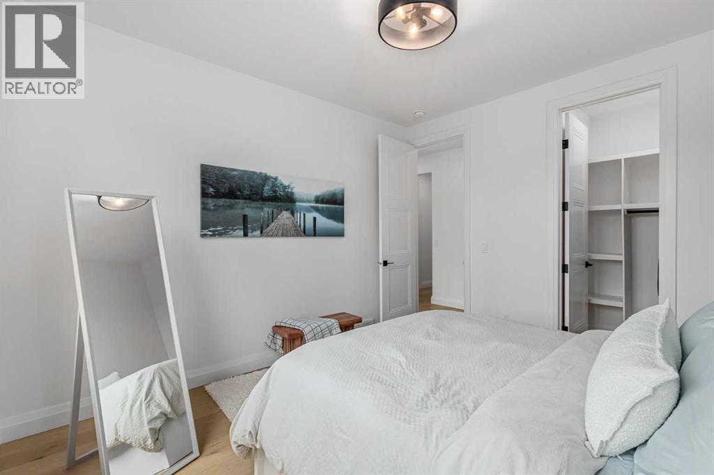 Single Family House for Sale in   Avenue SW Altadore Calgary 