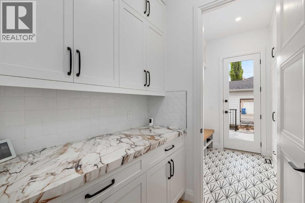 Single Family House for Sale in   Avenue SW Altadore Calgary 