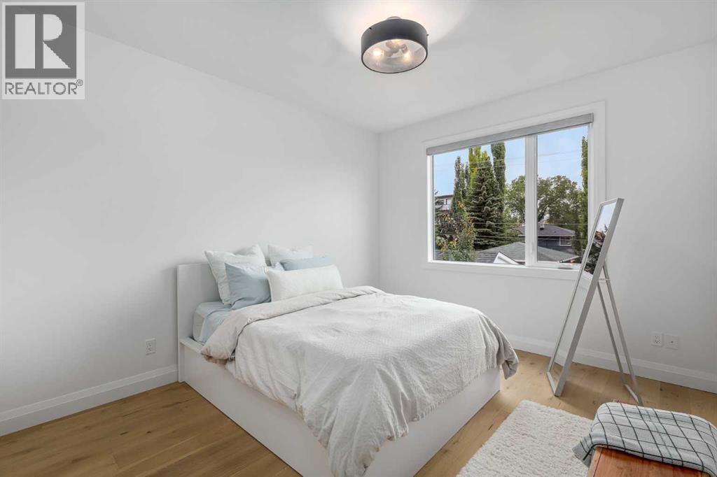 Single Family House for Sale in   Avenue SW Altadore Calgary 