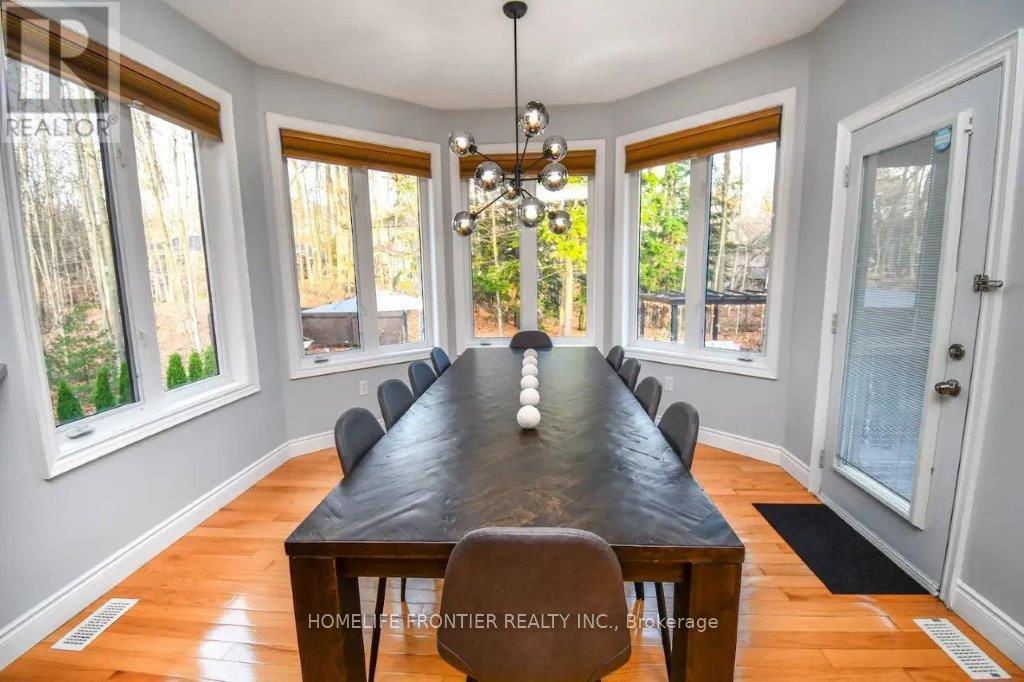 42 FOREST CIRCLE - 10