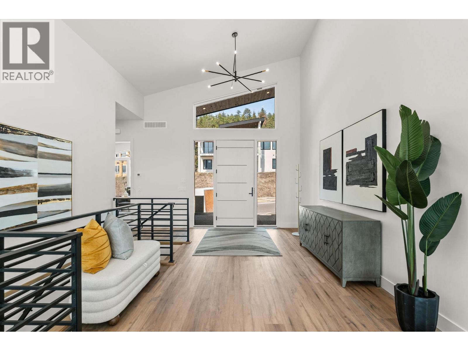  901 Melrose Street, Kelowna