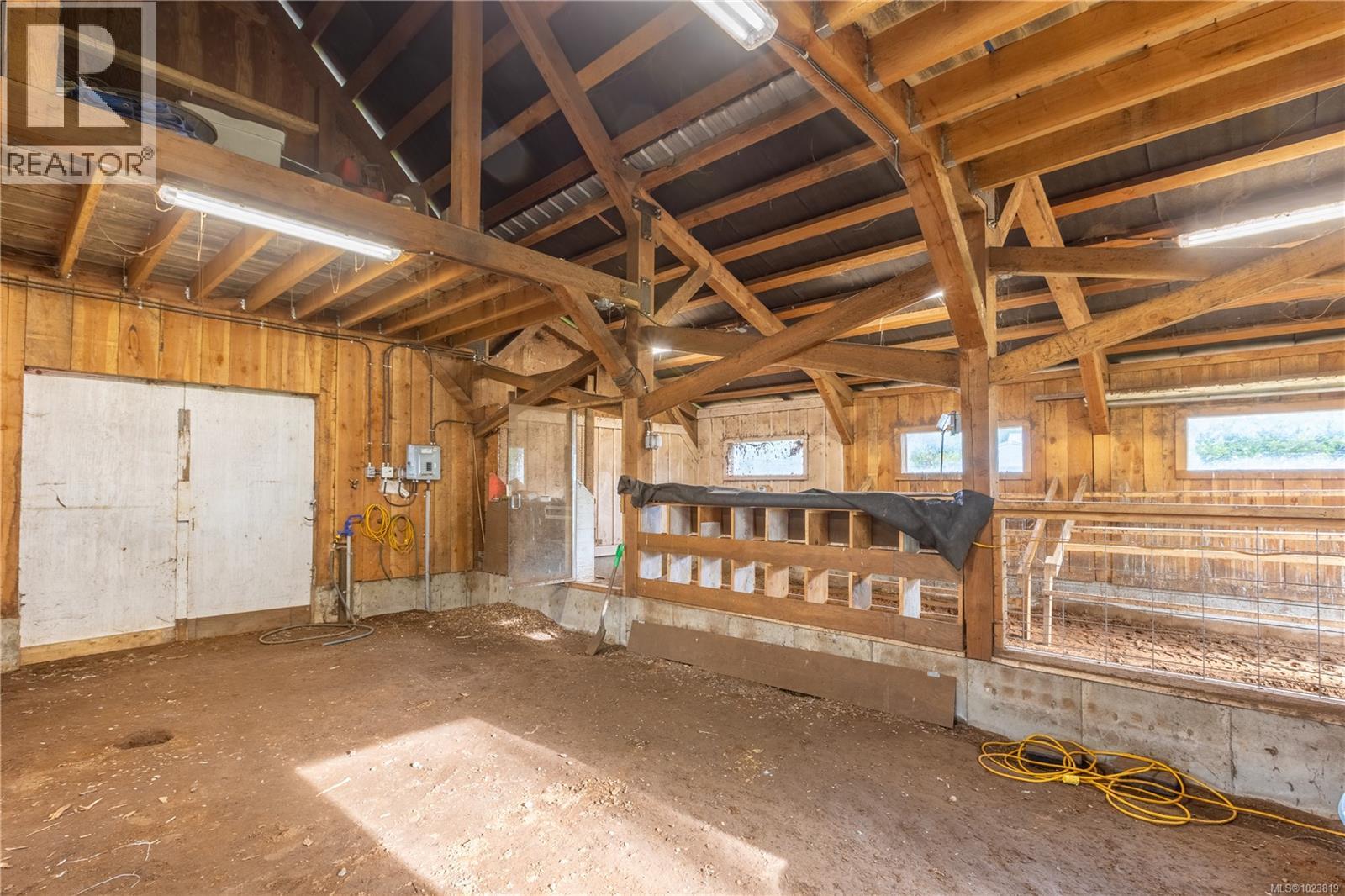 6499 Fitzgerald Rd - 23
