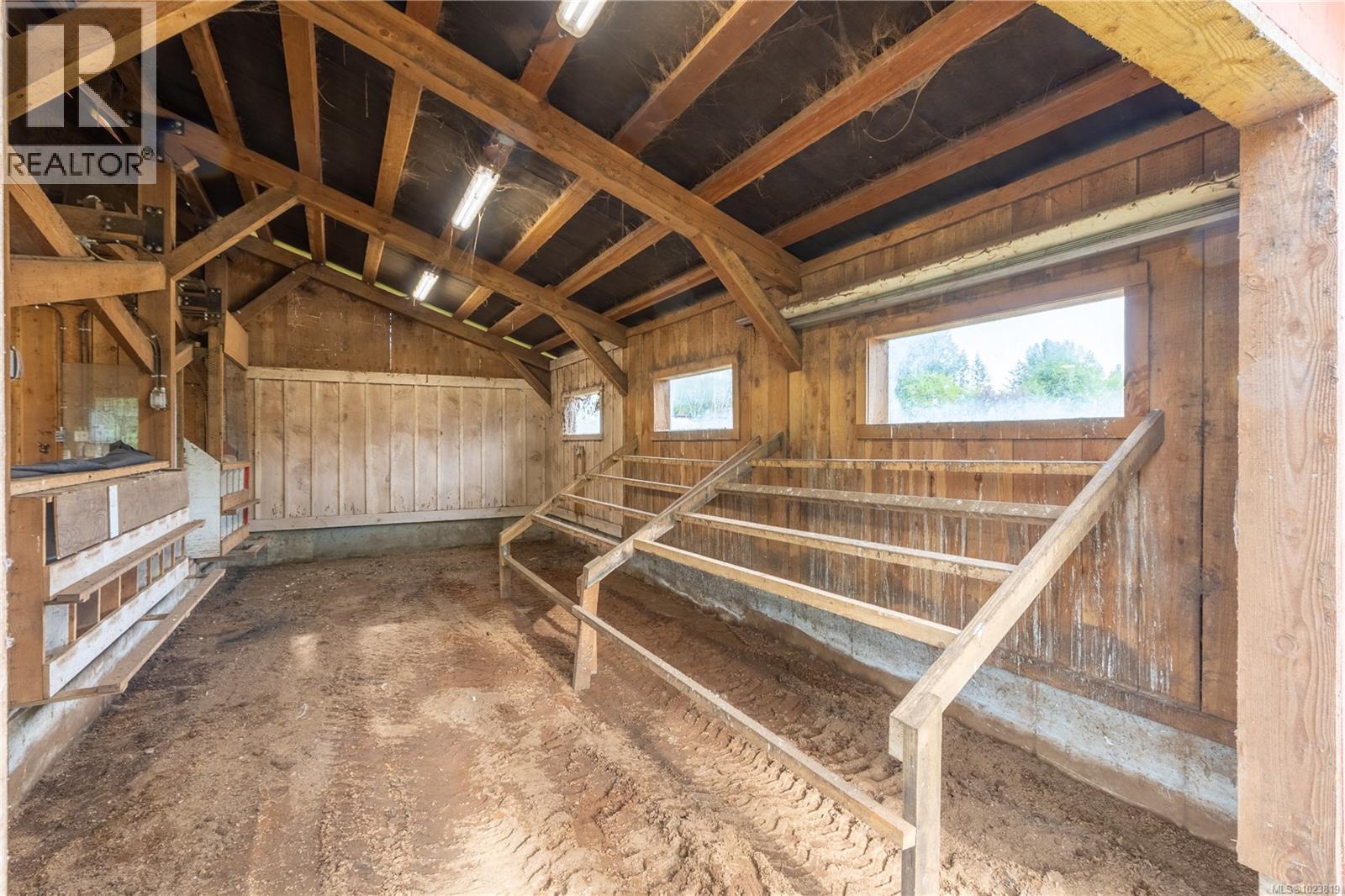 6499 Fitzgerald Rd - 22